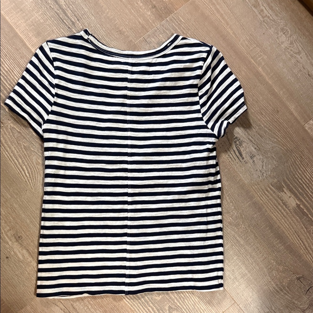 GAP Women's Striped Tees - Forever Soft Tees Navy White and Cream White - Picture 6 of 7